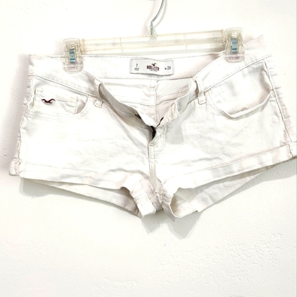Hollister shorts size 7/28 white